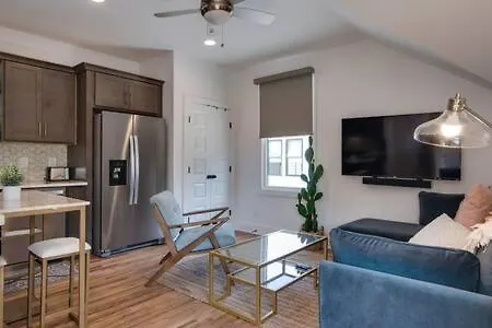 East Nash Homey Retreat For 32 Guests! Nashville Dom wakacyjny