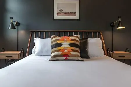 East Nash Homey Retreat For 32 Guests! Nashville Holiday home