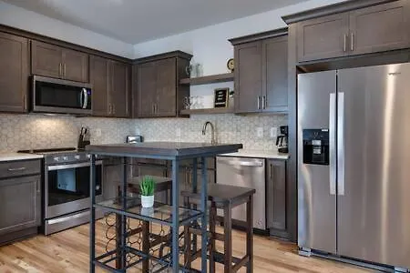 East Nash Homey Retreat For 32 Guests! Nashville 0*,  United States