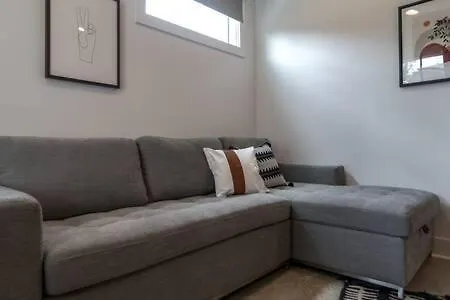 East Nash Homey Retreat For 32 Guests! Nashville Holiday home